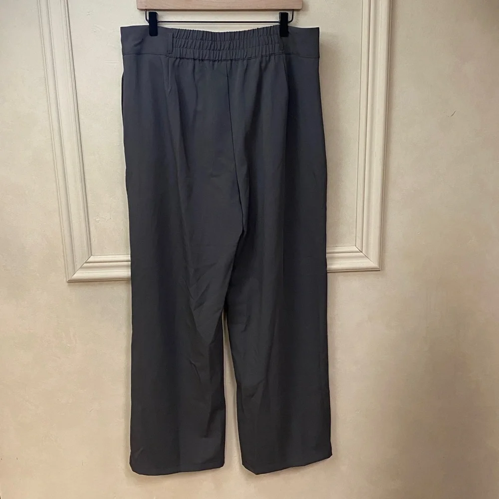 Halara Flex High Waisted Zipper Pocket Shirred Straight Leg Work Pants - Picture 7 of 11